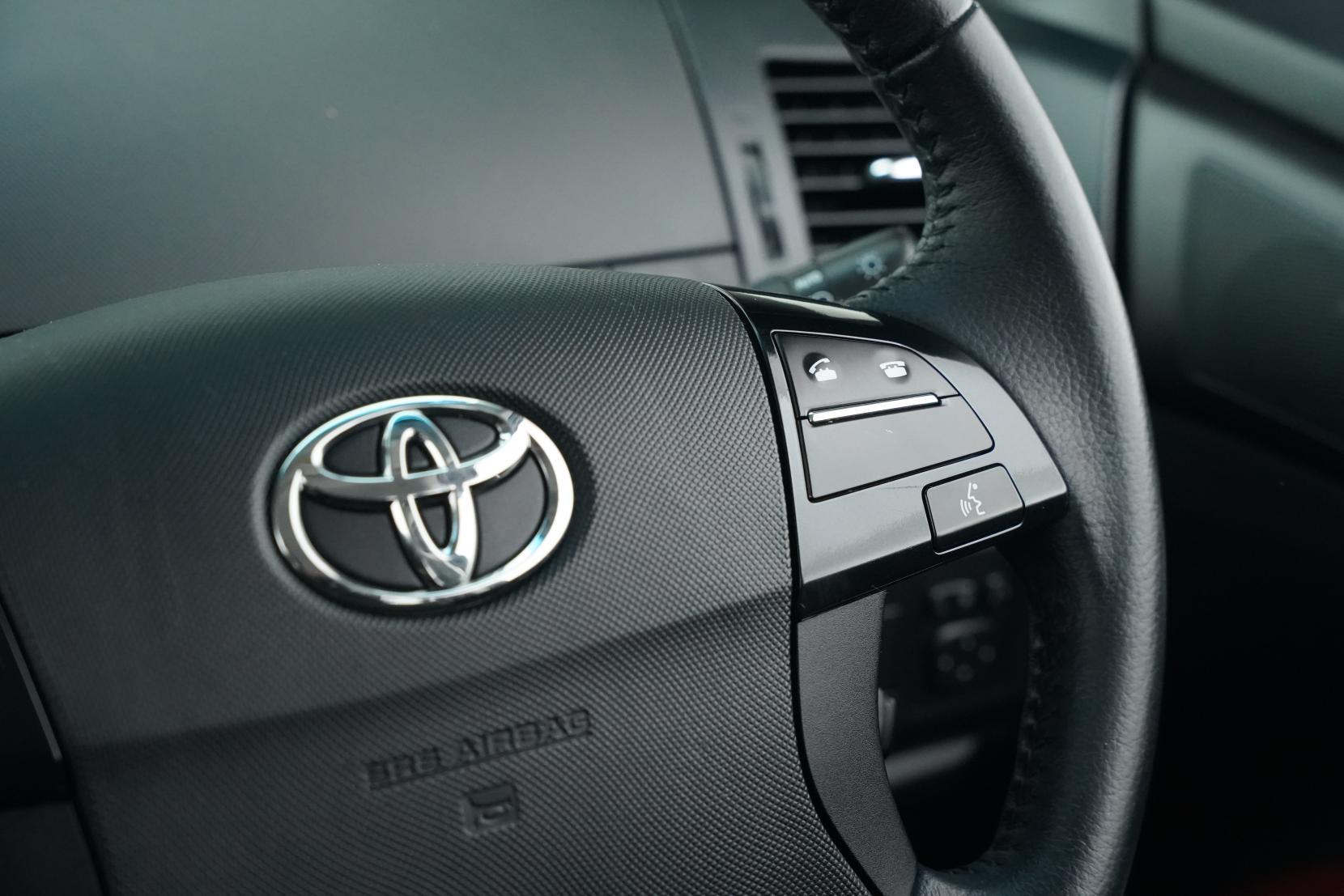 Toyota Estima 2.4 HYBRID AERAS 4WD