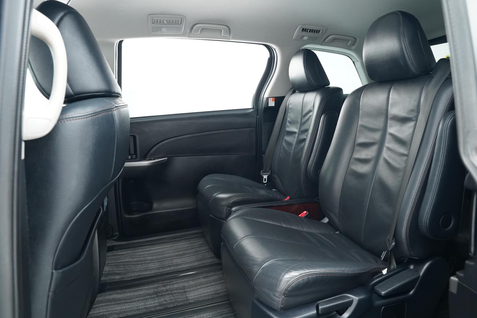 Toyota Estima 2.4 HYBRID AERAS 4WD