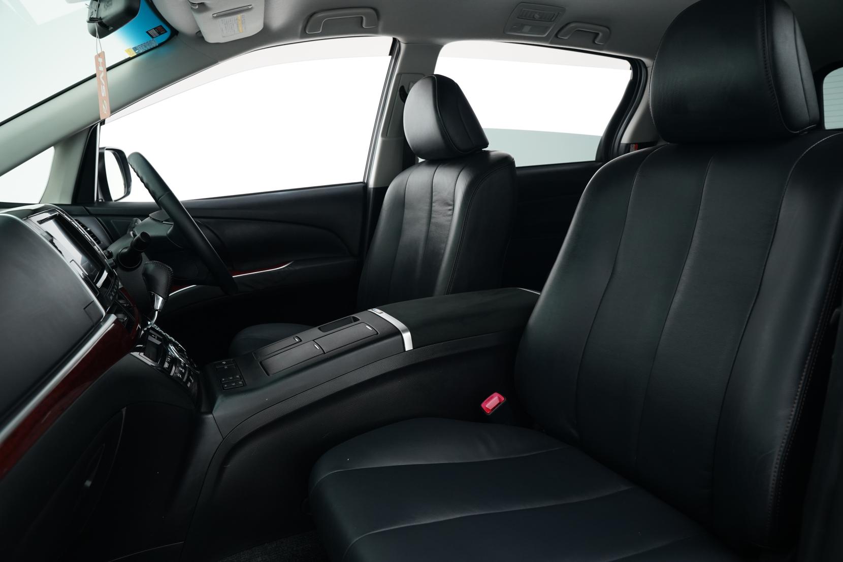 Toyota Estima 2.4 HYBRID AERAS 4WD