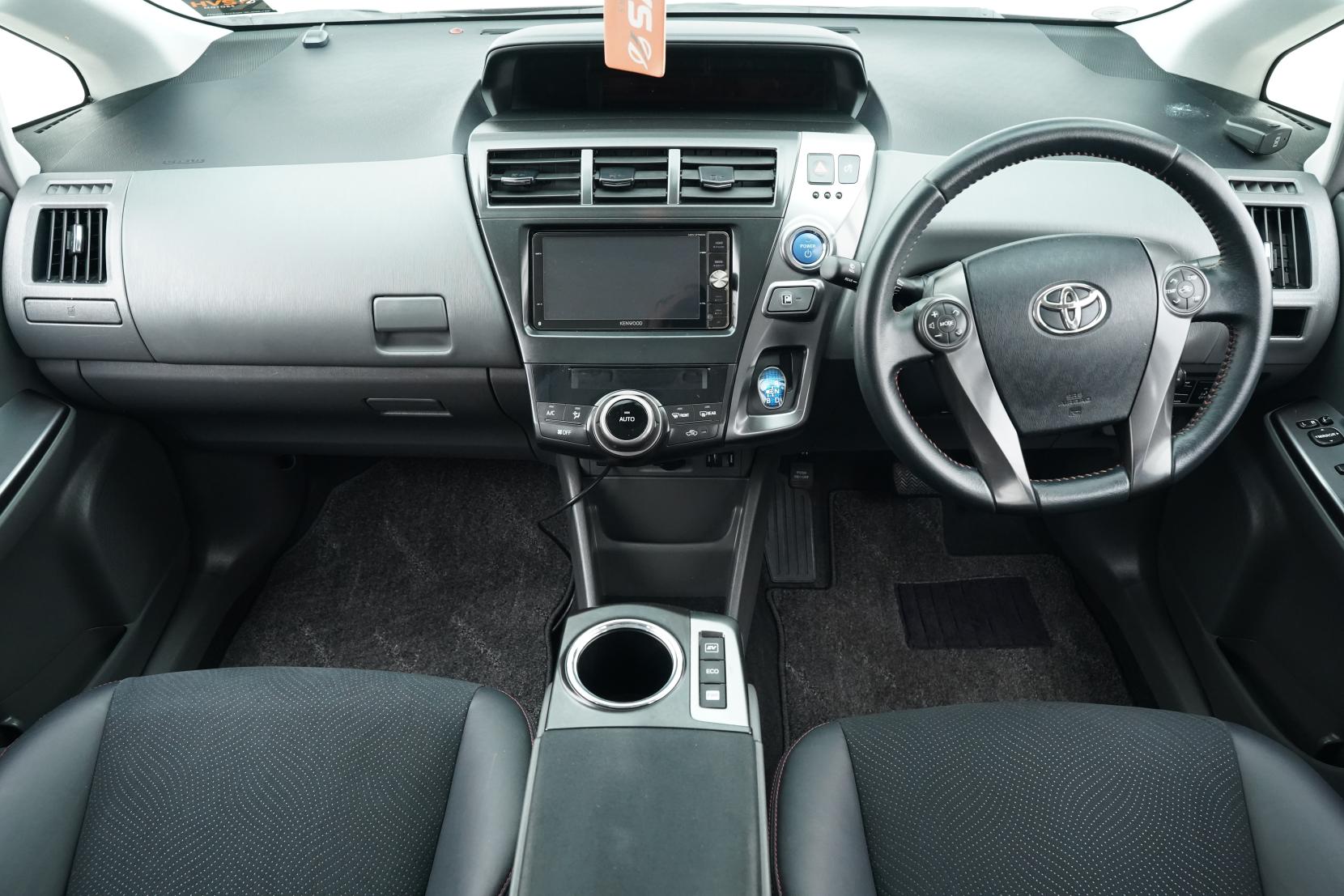 Toyota Prius 1.8 Alpha G 5 Seater