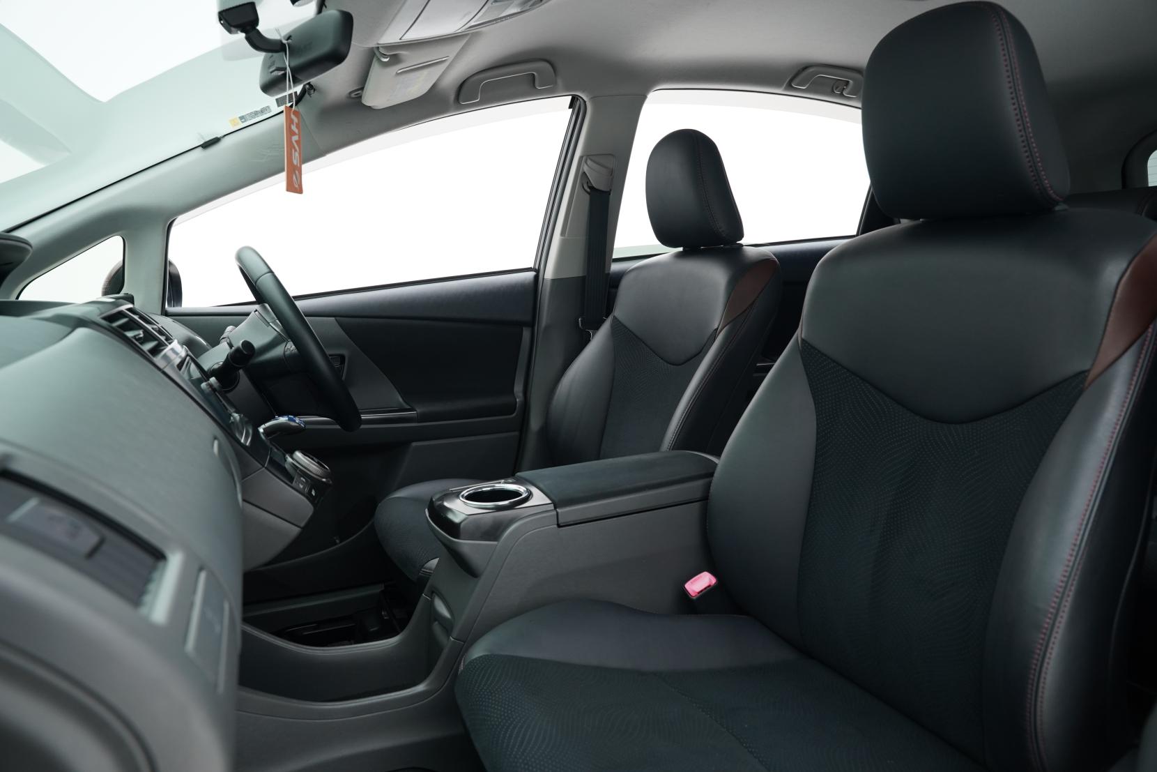 Toyota Prius 1.8 Alpha G 5 Seater