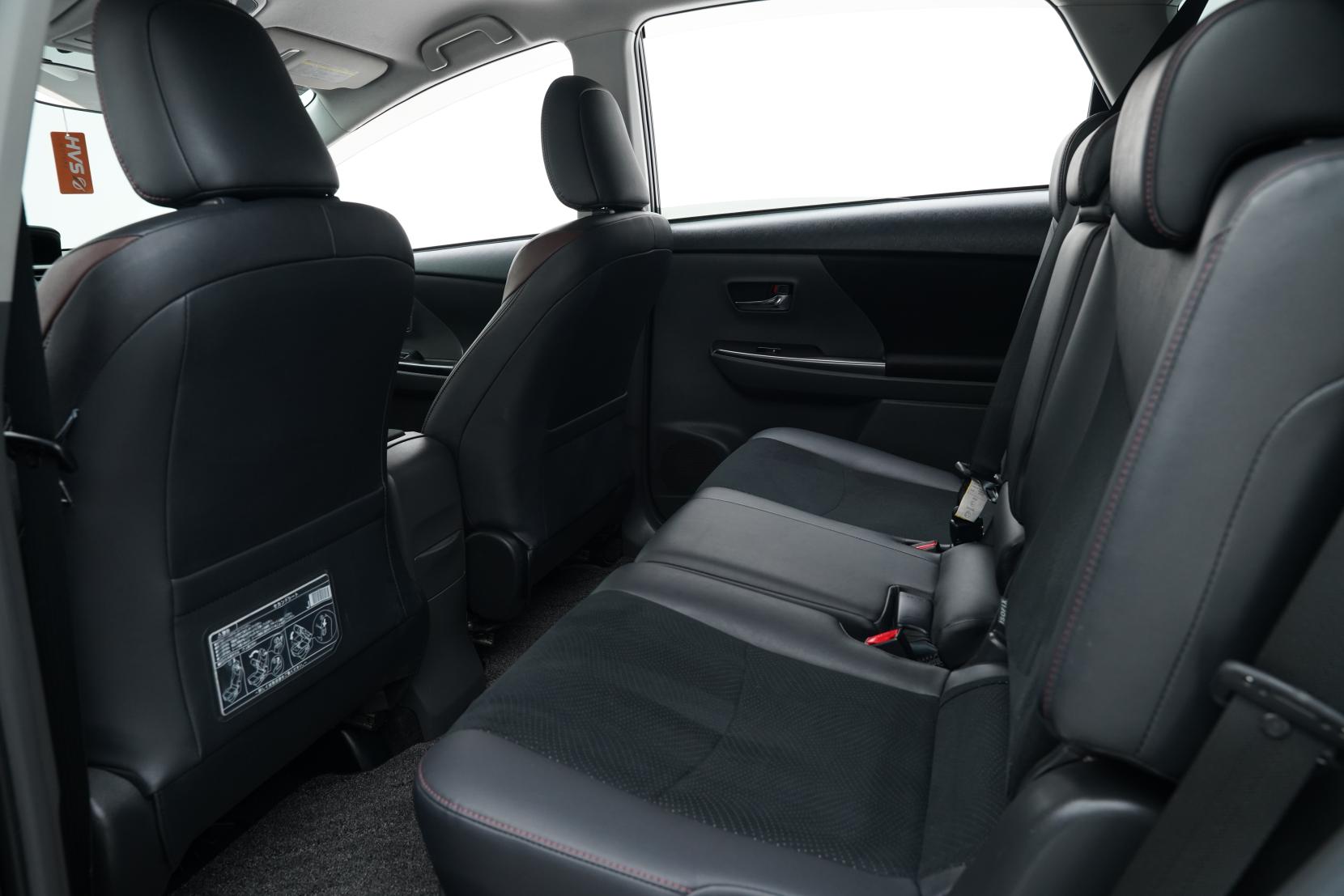 Toyota Prius 1.8 Alpha G 5 Seater