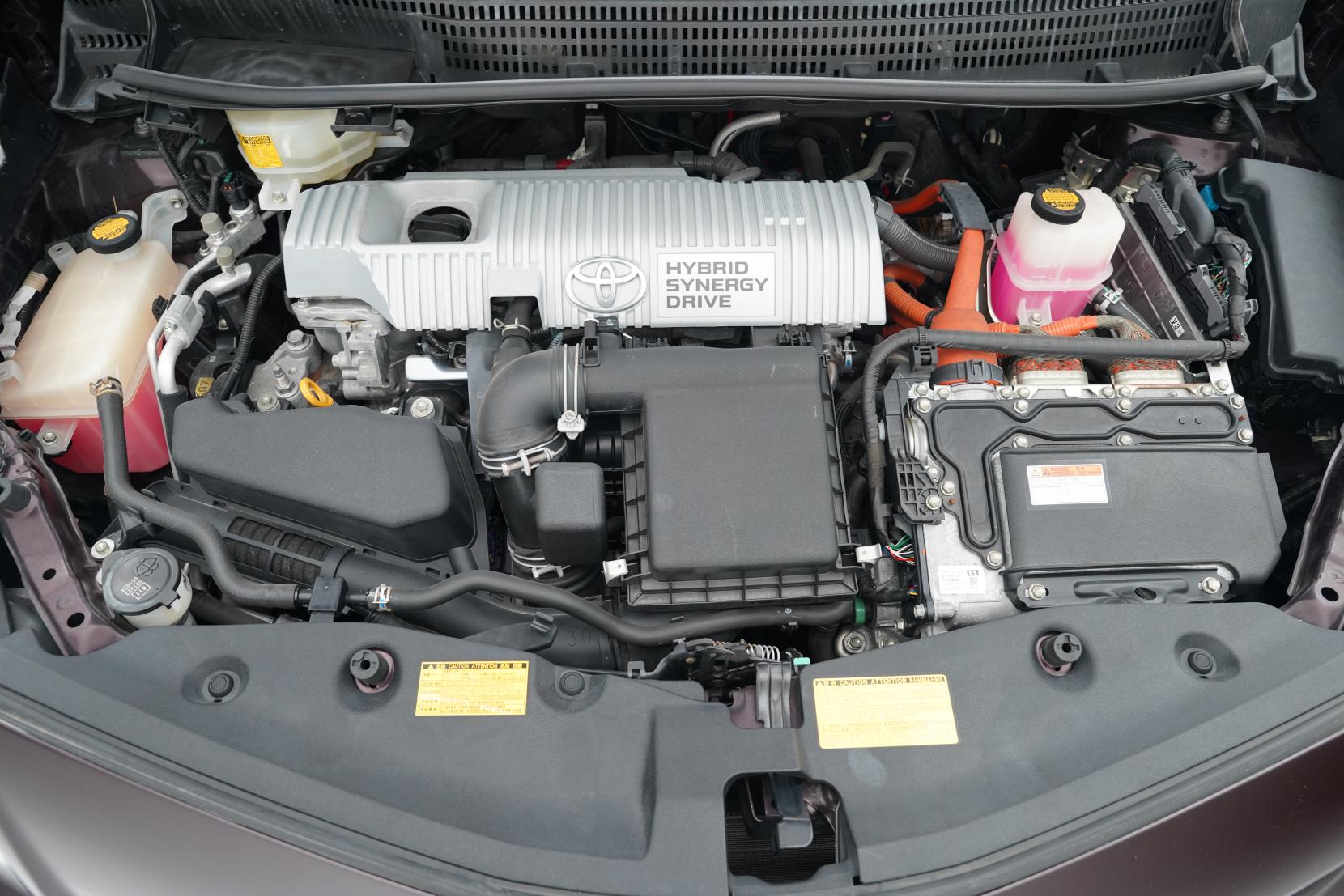 Toyota Prius 1.8 Alpha G 5 Seater