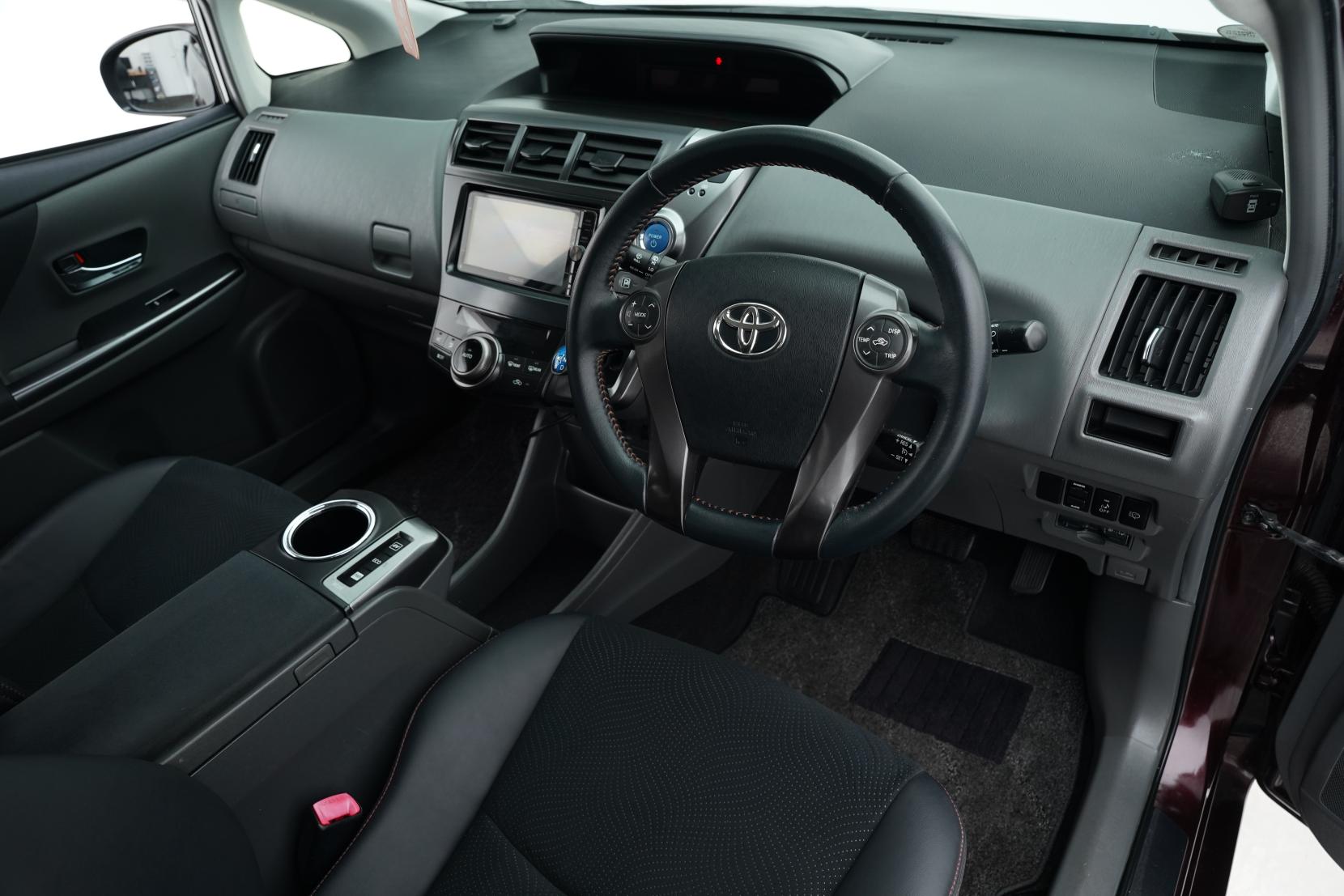 Toyota Prius 1.8 Alpha G 5 Seater