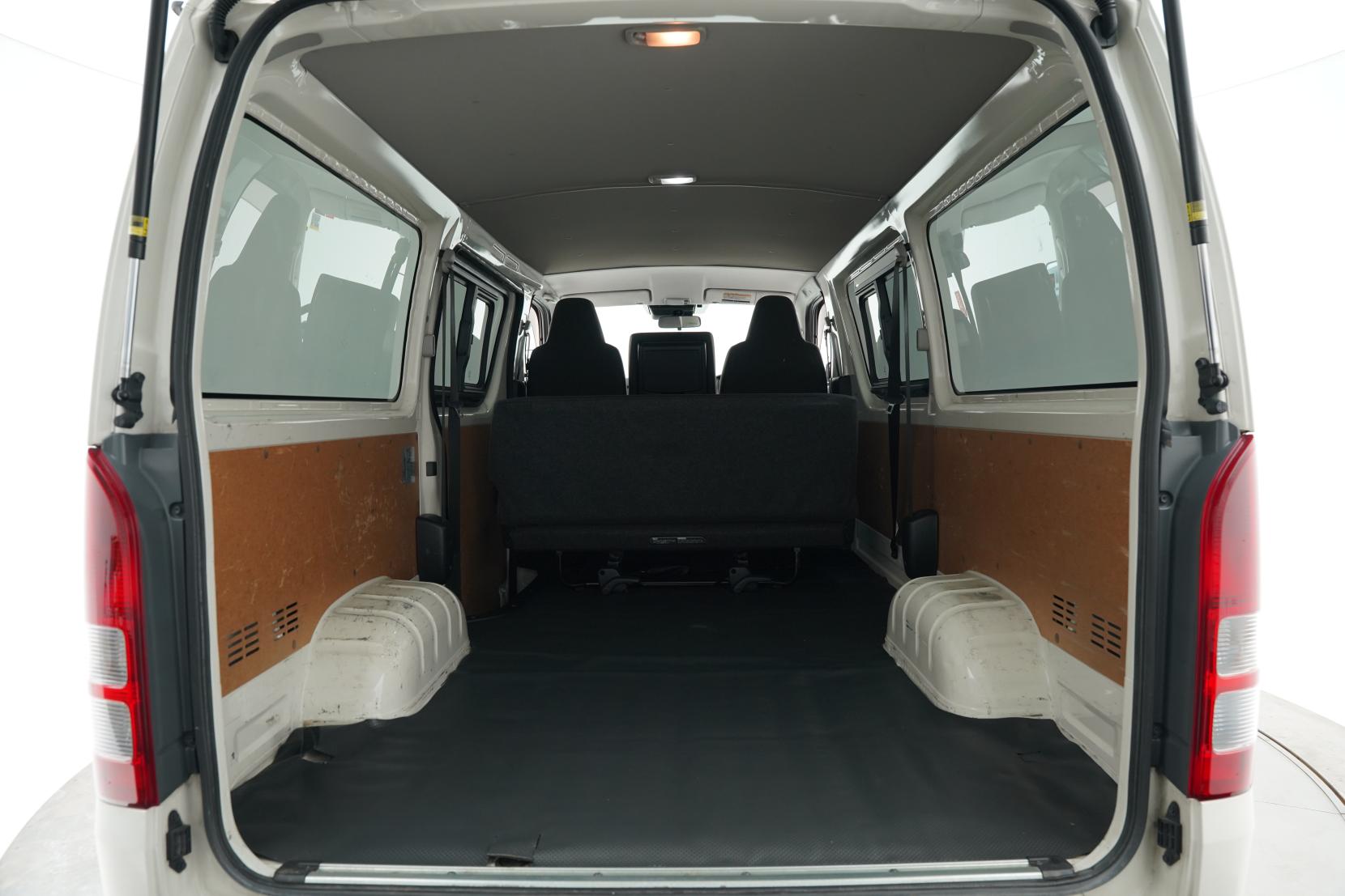 Toyota Hiace 2.8 2.8TD 4WD 4 Door