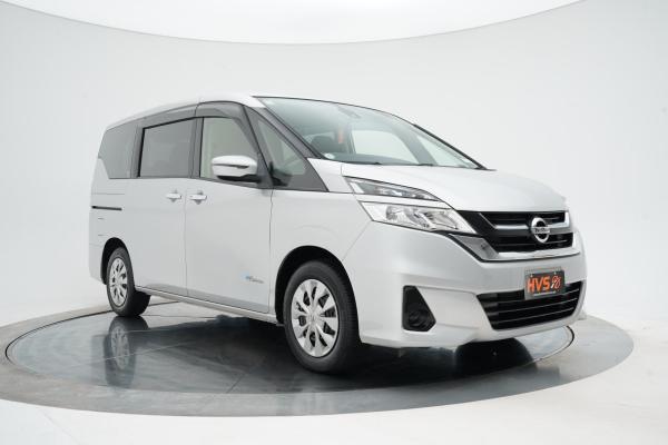 Nissan Serena (1991 – present) 2.0 Hybrid X 8seats