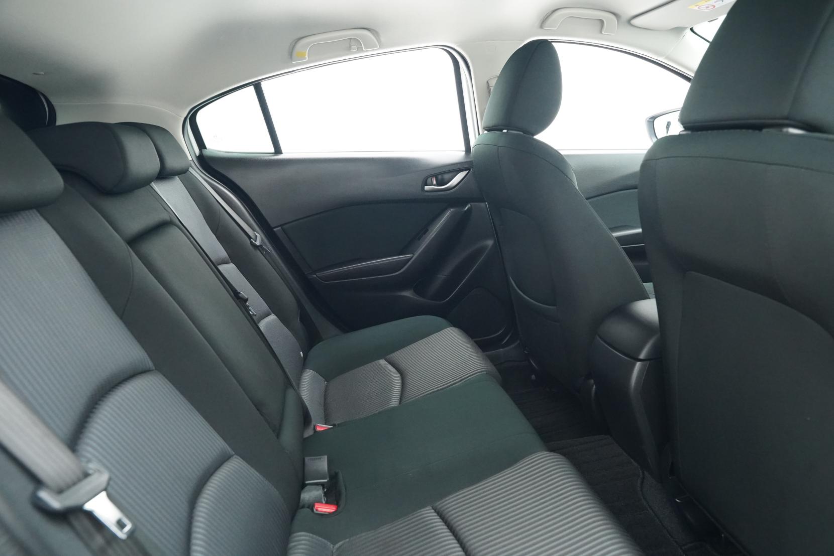 Mazda Axela SPORT 15S