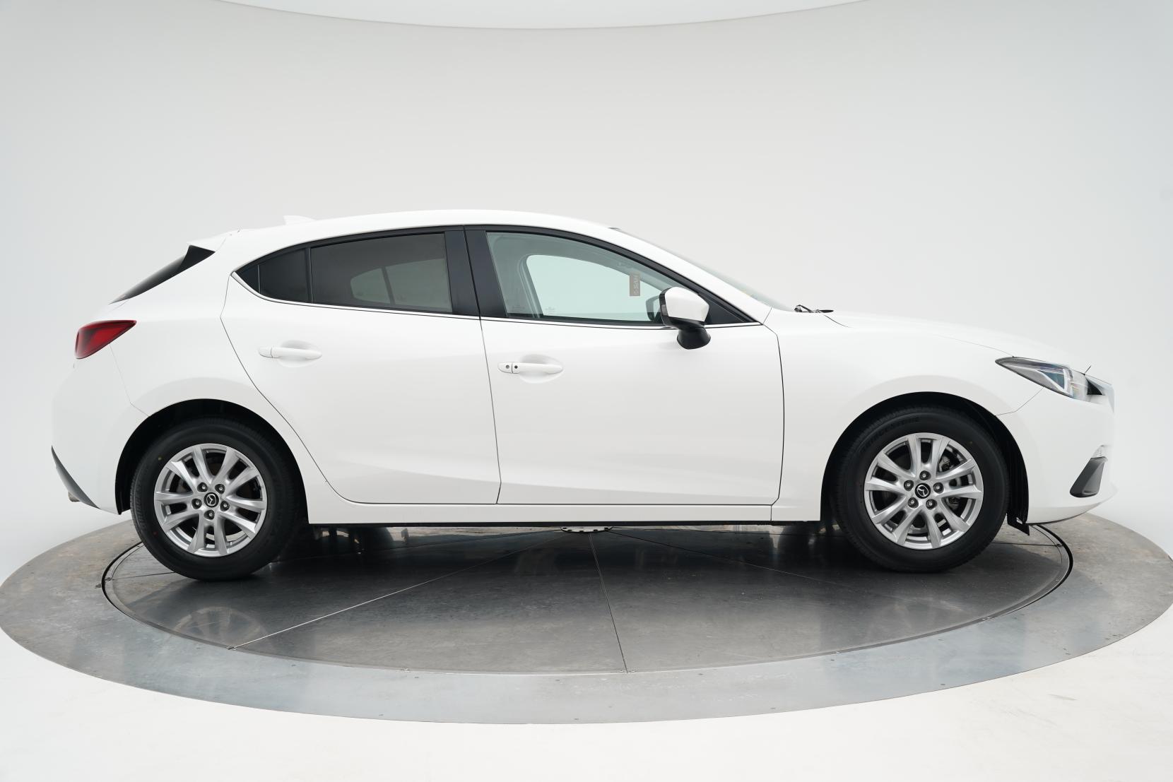Mazda Axela SPORT 15S
