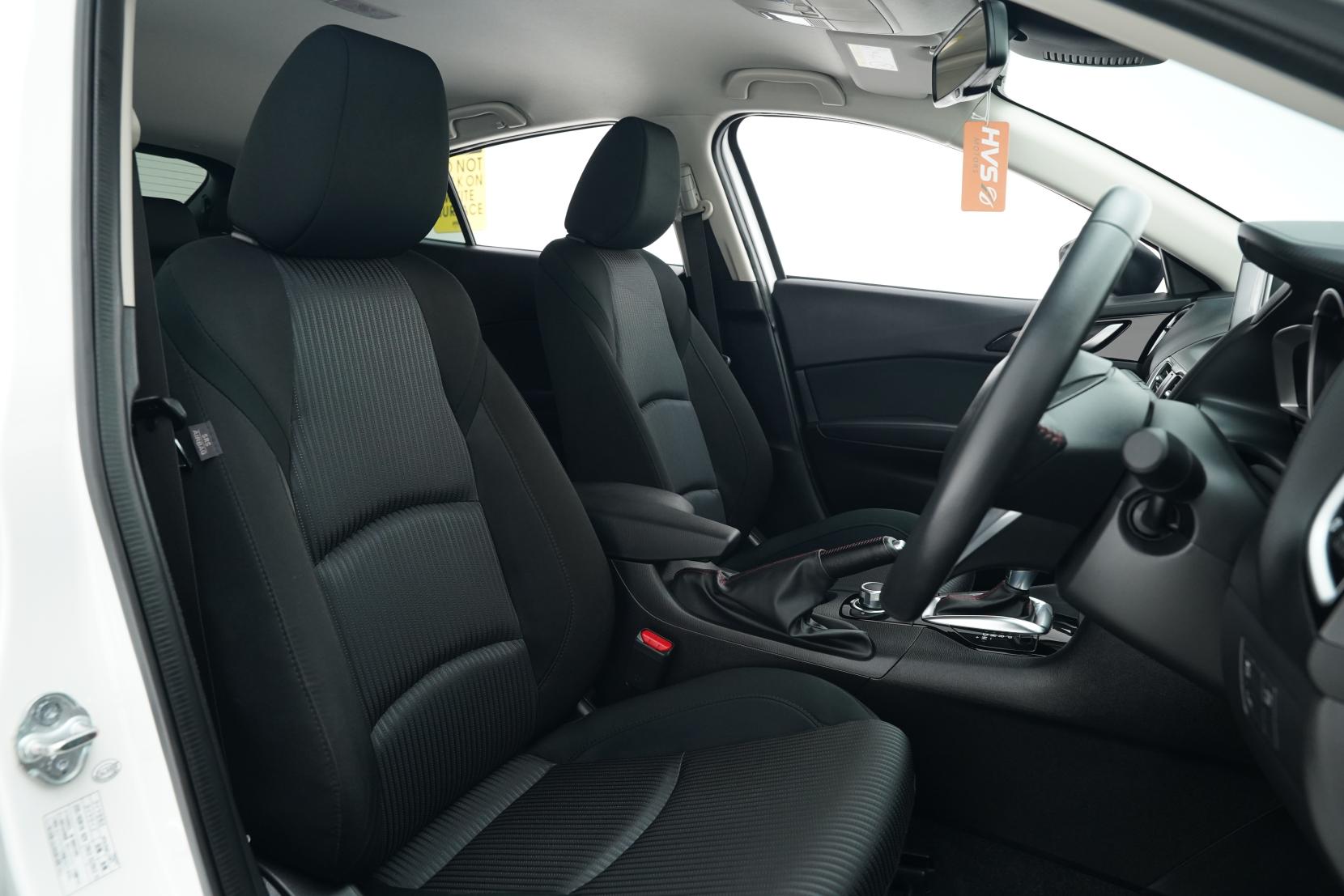 Mazda Axela SPORT 15S