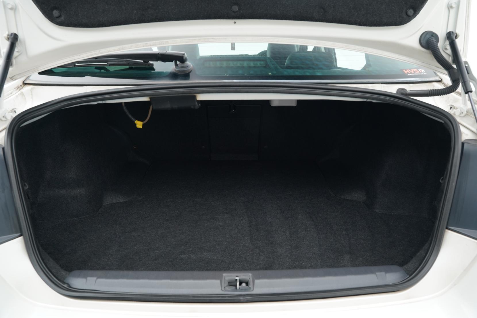 Subaru Legacy B4 4WD 2.5I EYESIGHT