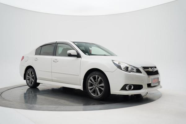 Subaru Legacy B4 4WD 2.5I EYESIGHT