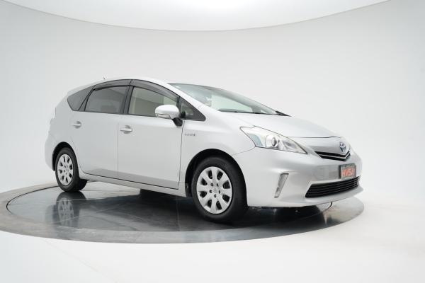 Toyota Prius 1.8 ALPHA S L SELECTION