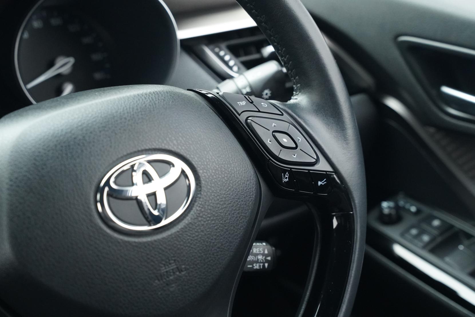 Toyota C-HR 1.8 G Hybrid Facelift