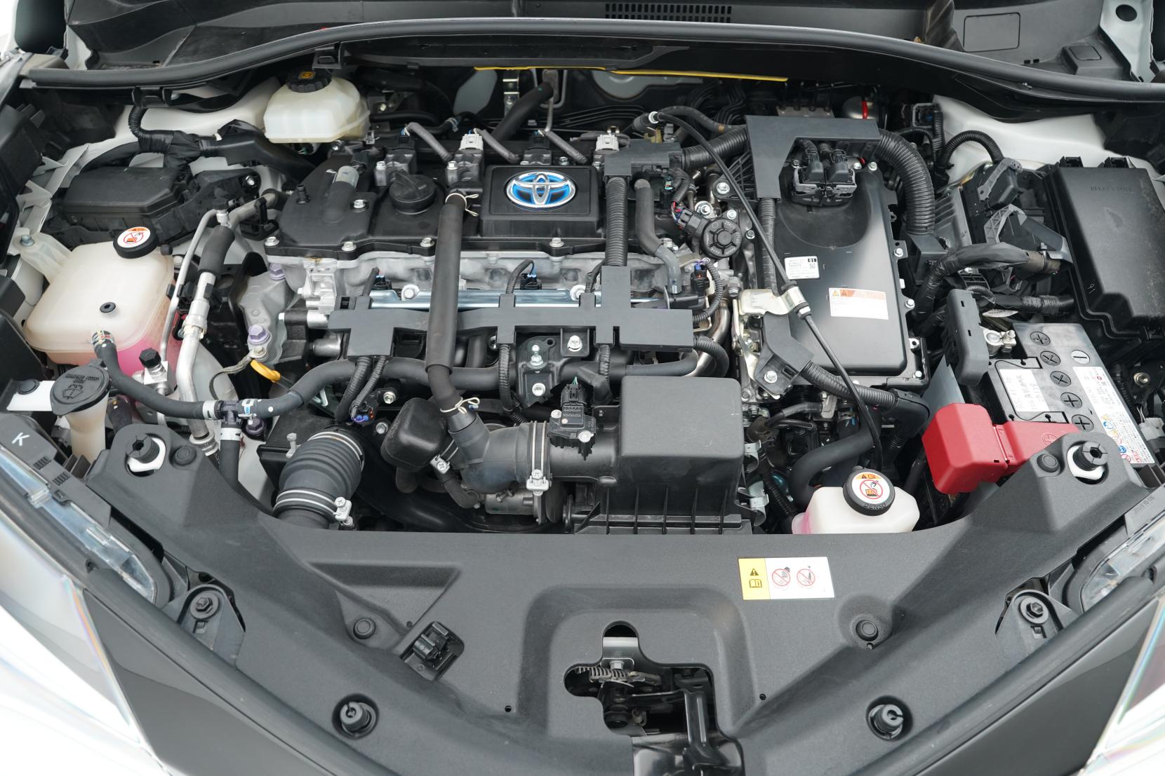 Toyota C-HR 1.8 G Hybrid Facelift