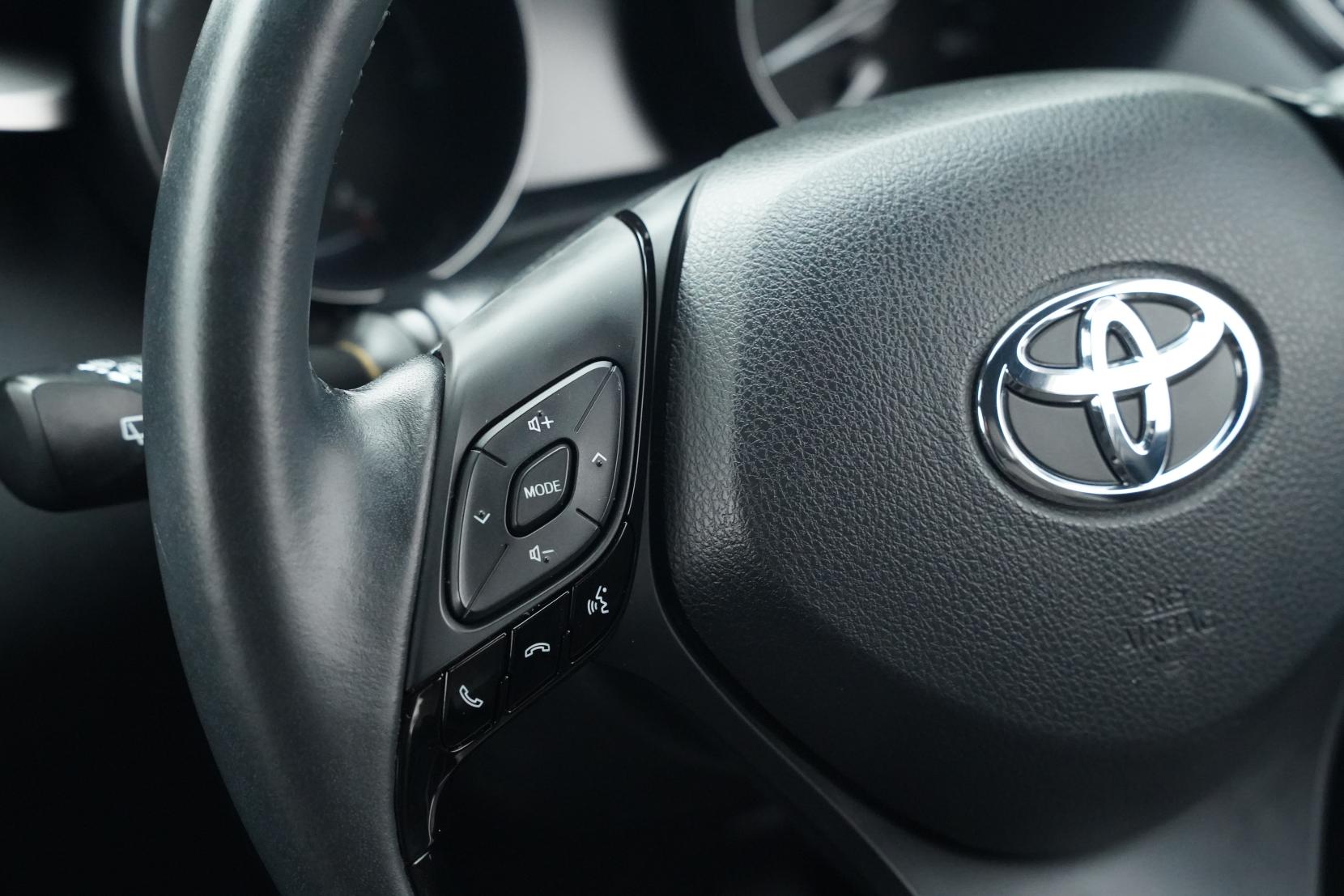 Toyota C-HR 1.8 G Hybrid Facelift