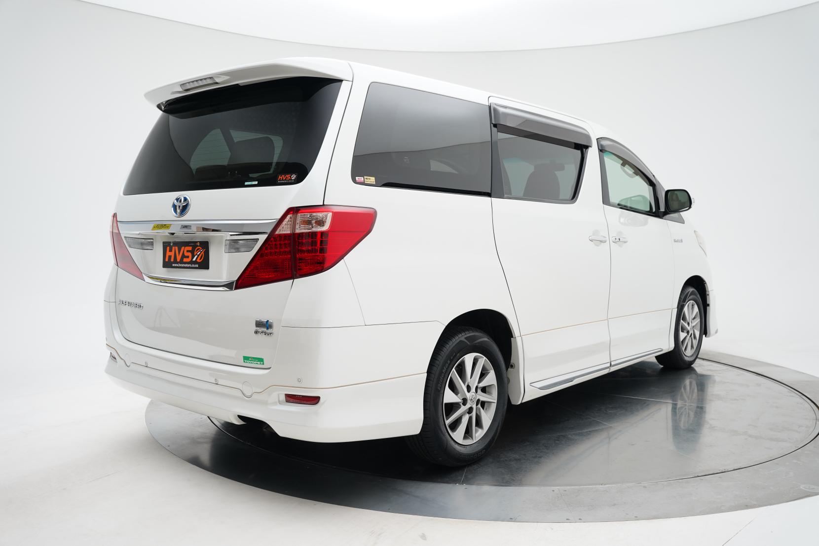Toyota Alphard 2.4 Hybrid X 4WD