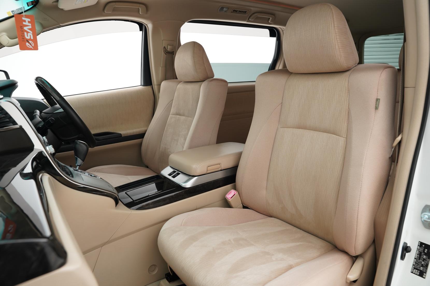 Toyota Alphard 2.4 Hybrid X 4WD