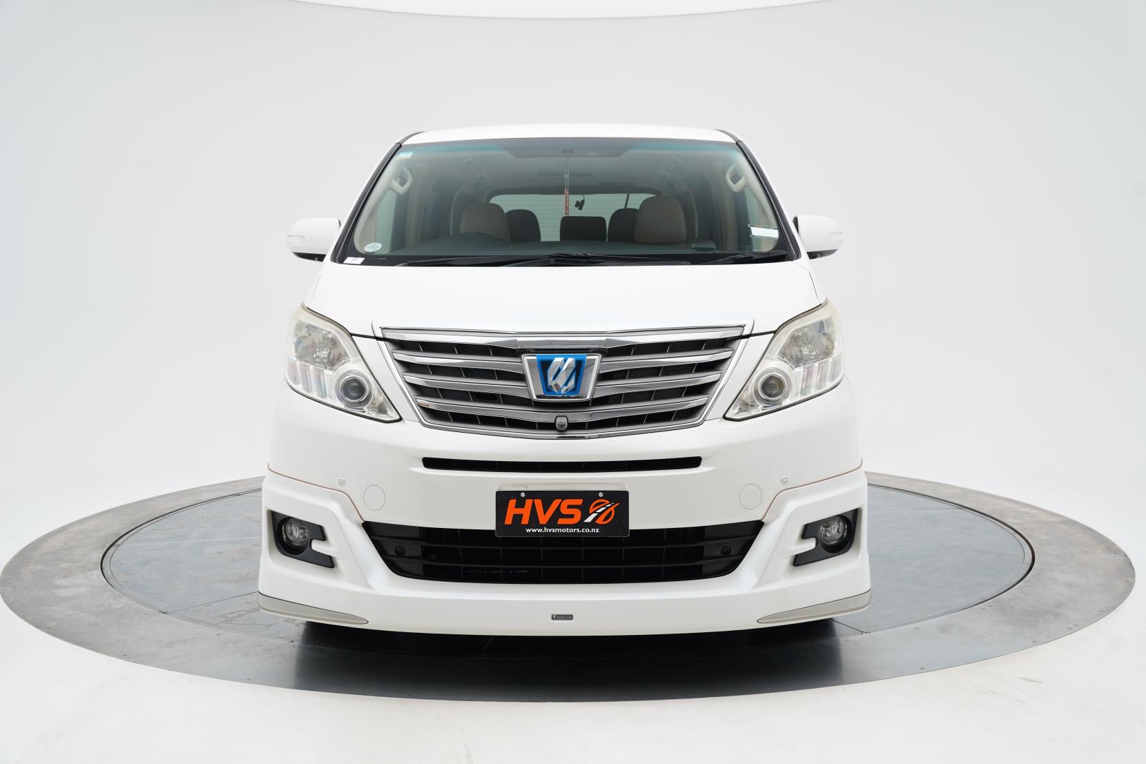 Toyota Alphard 2.4 Hybrid X 4WD