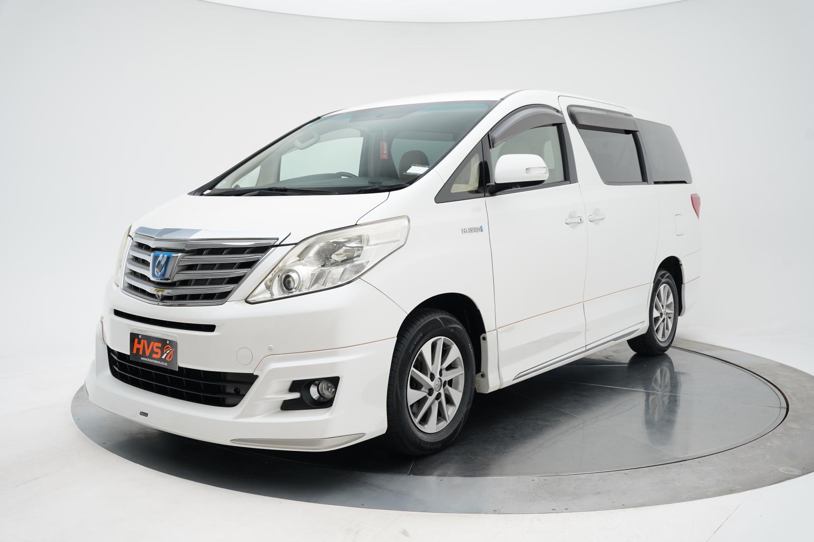 Toyota Alphard 2.4 Hybrid X 4WD