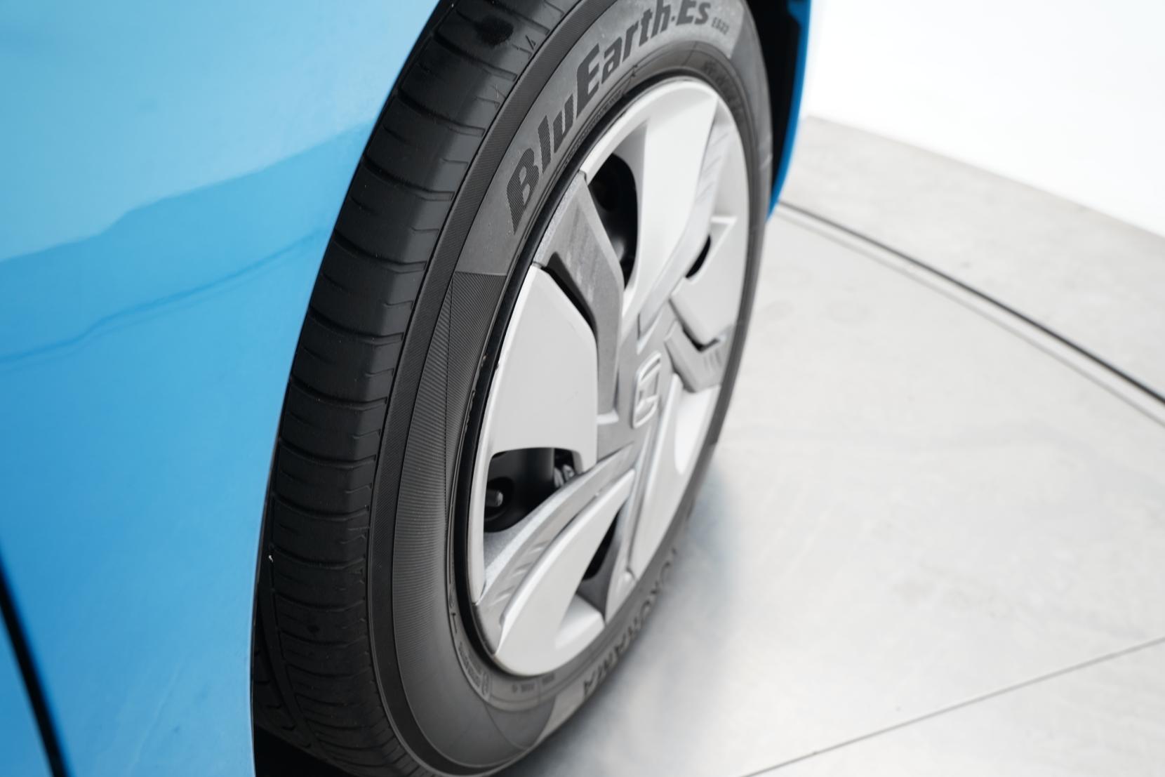 Honda Fit 1.5 HYBRID F PACKAGE