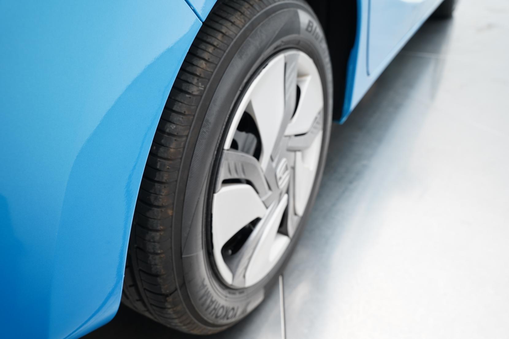 Honda Fit 1.5 HYBRID F PACKAGE