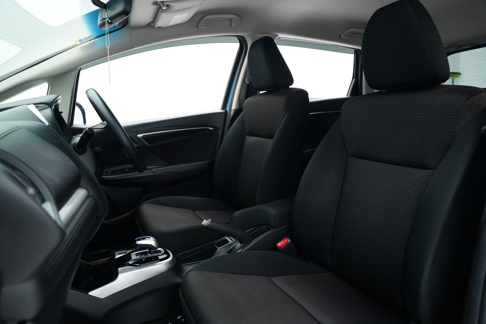 Honda Fit 1.5 HYBRID F PACKAGE