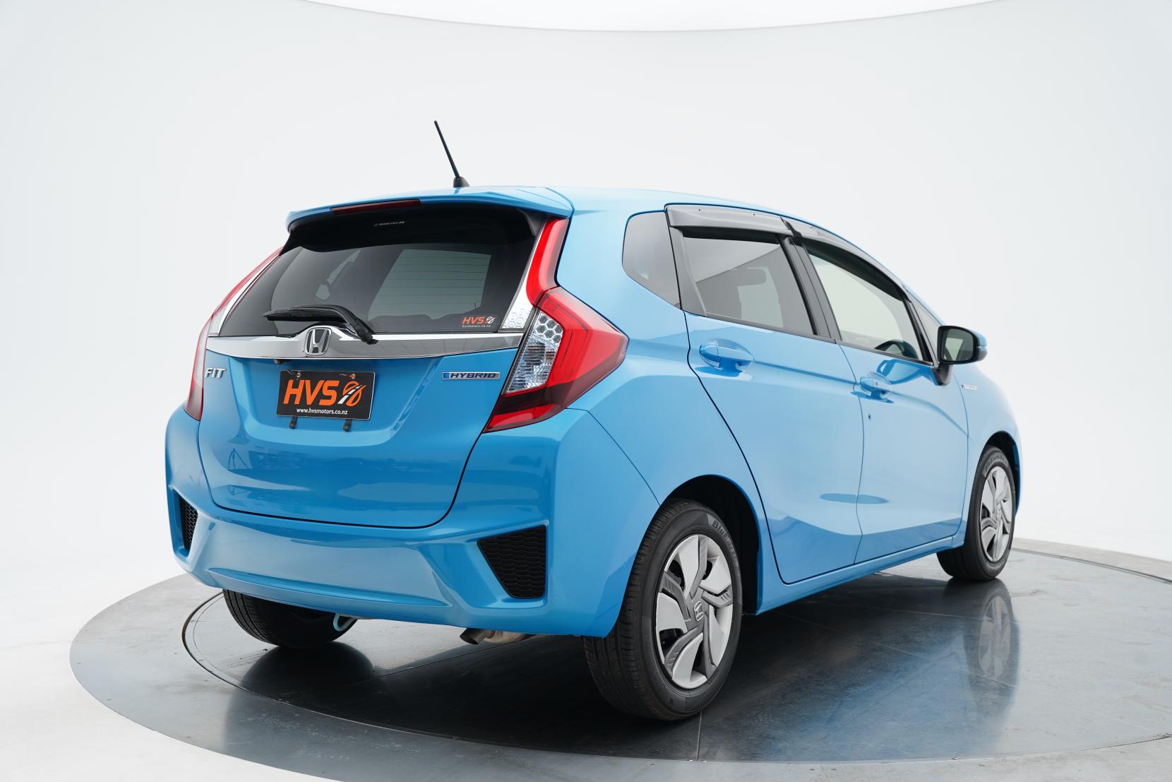 Honda Fit 1.5 HYBRID F PACKAGE