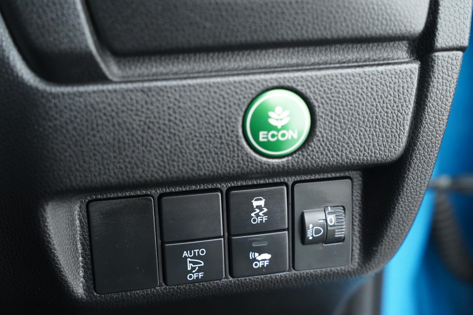 Honda Fit 1.5 HYBRID F PACKAGE