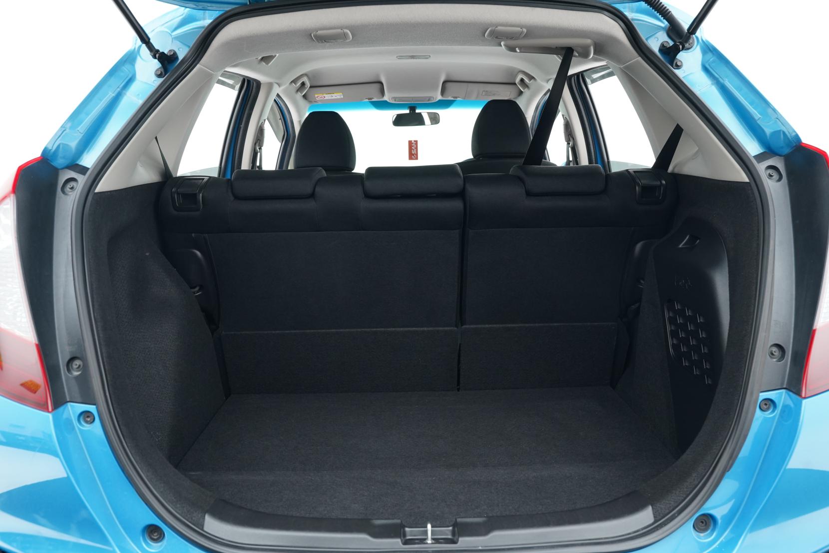 Honda Fit 1.5 HYBRID F PACKAGE