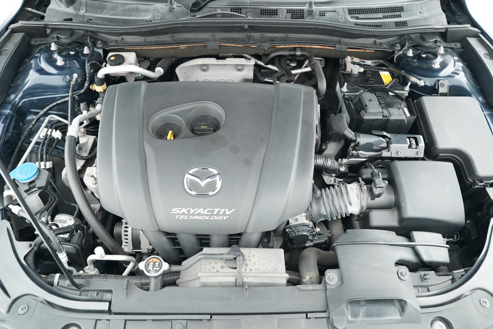 Mazda Axela SPORT 20S TOURING