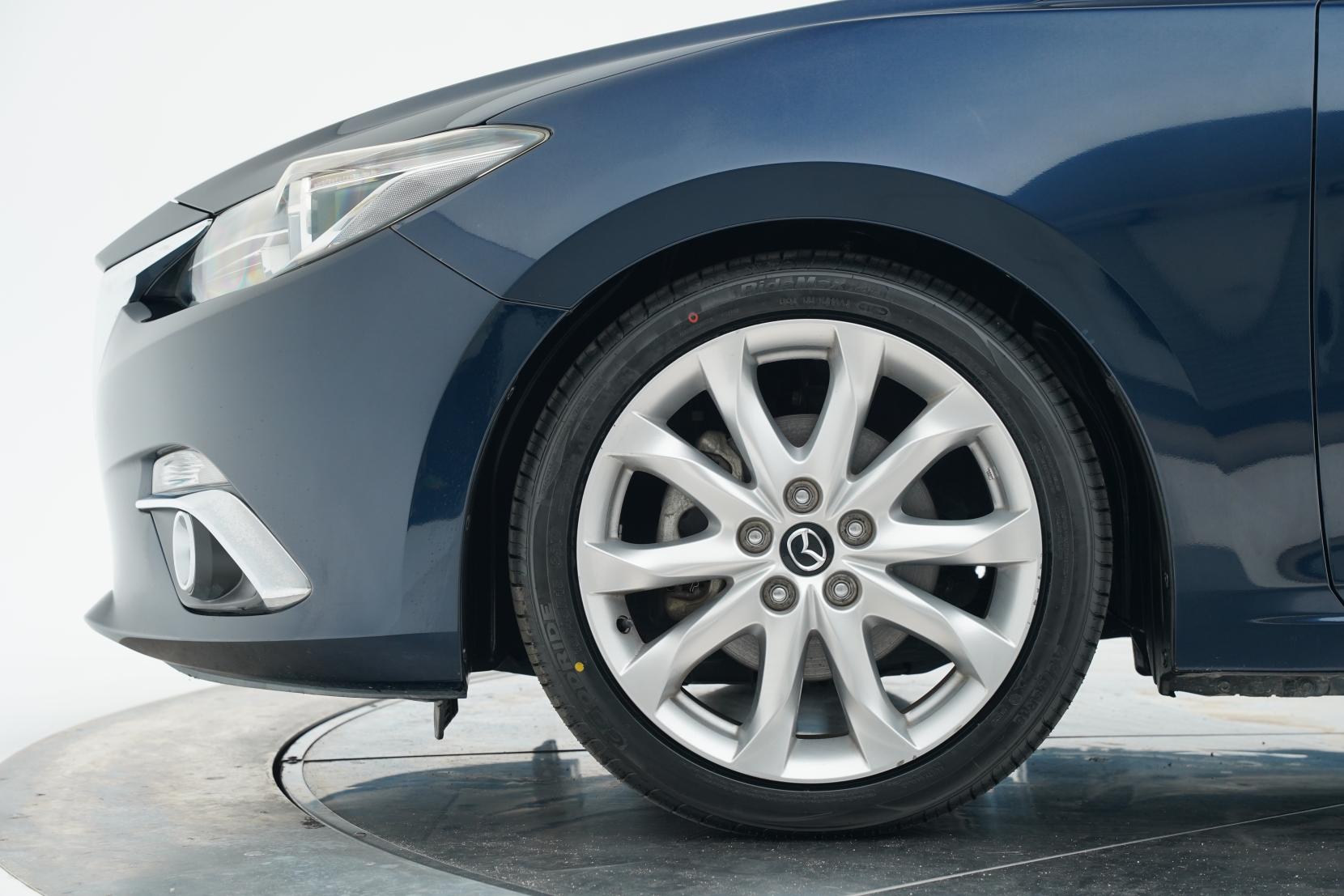 Mazda Axela SPORT 20S TOURING