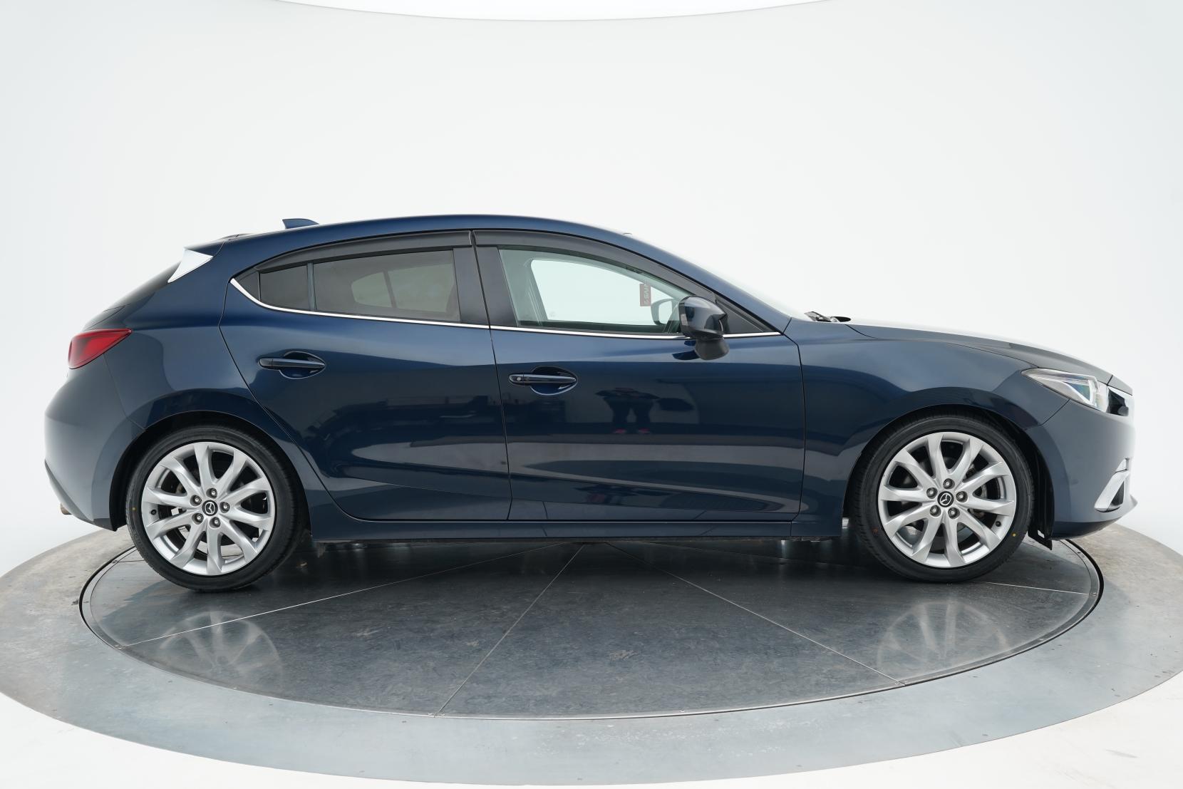 Mazda Axela SPORT 20S TOURING