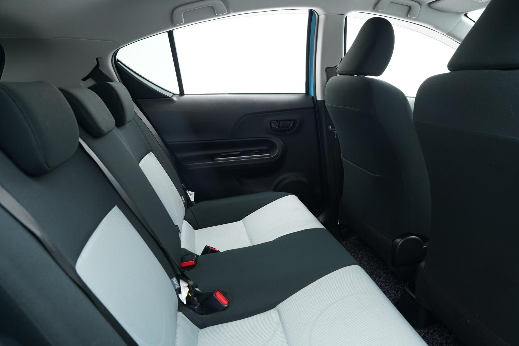 Toyota Aqua 1.5 S Push Start