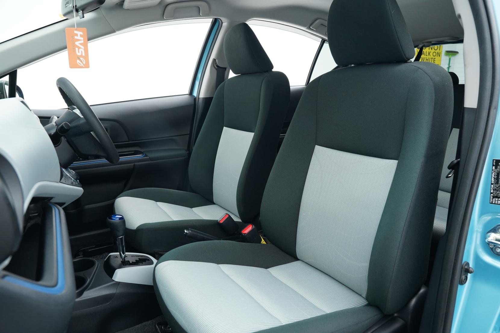 Toyota Aqua 1.5 S Push Start