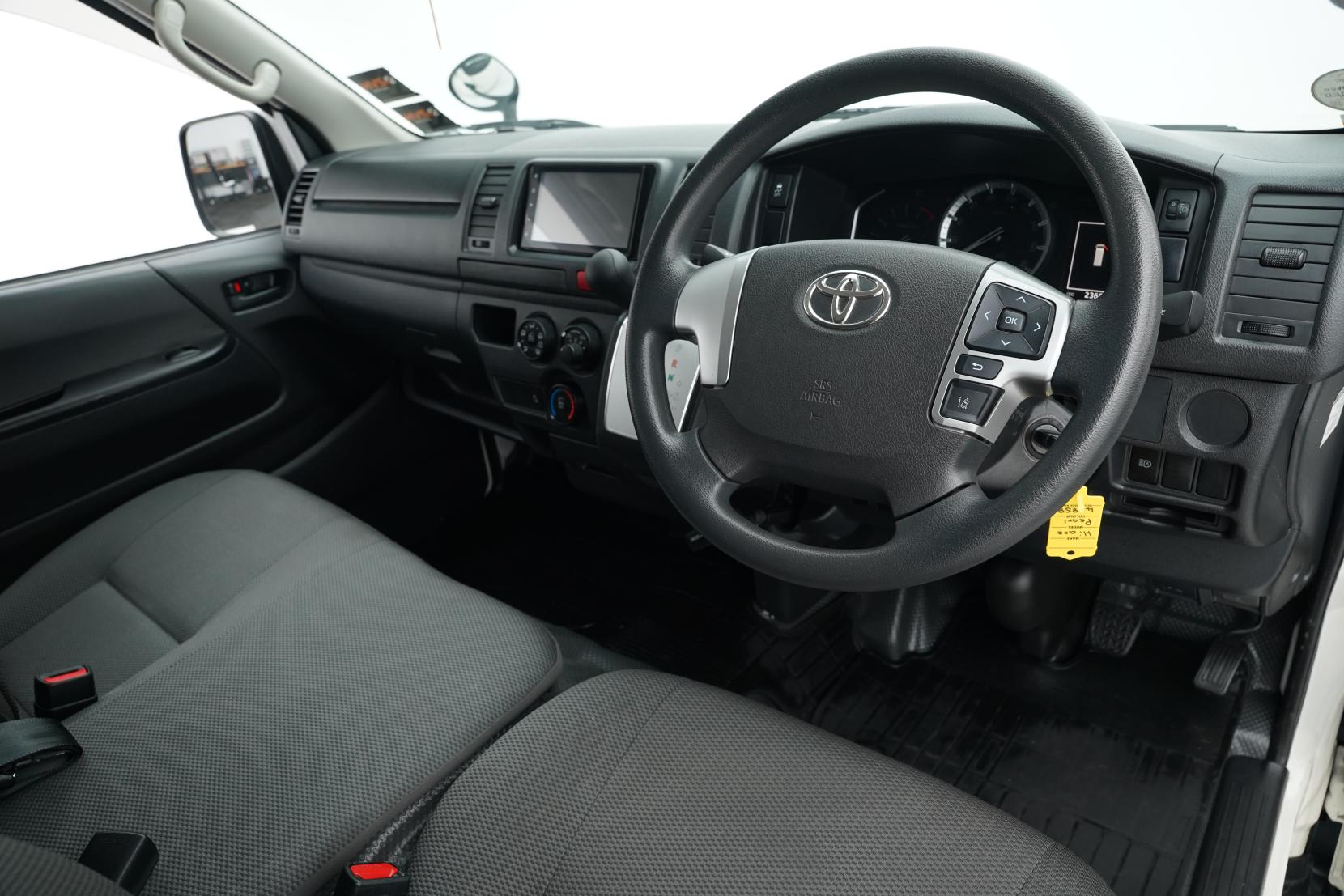 Toyota Hiace 2.0 DX 2.0L 5 Door