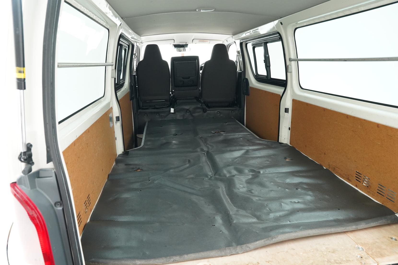 Toyota Hiace 2.0 DX 2.0L 5 Door