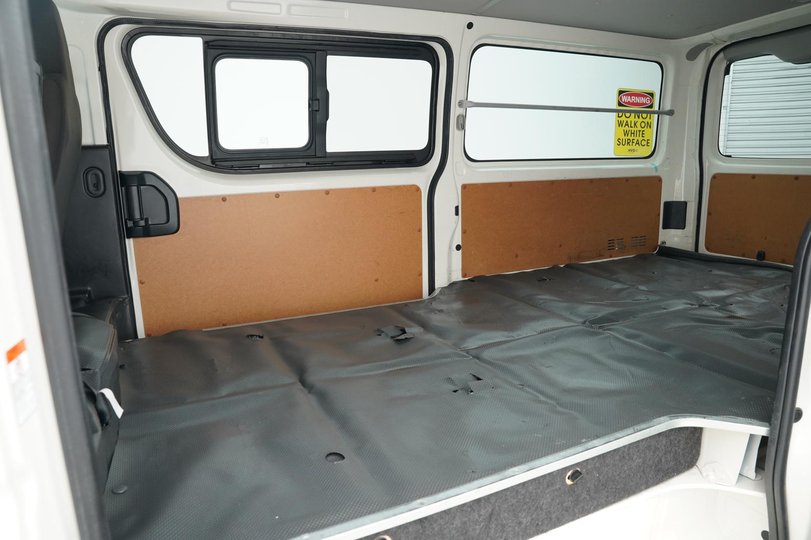 Toyota Hiace 2.0 DX 2.0L 5 Door