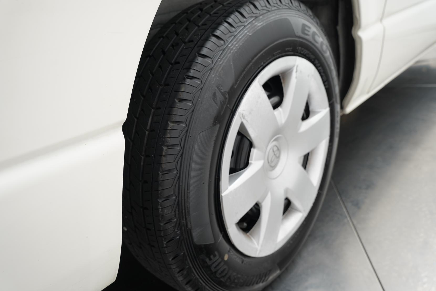 Toyota Hiace 2.0 DX 2.0L 5 Door