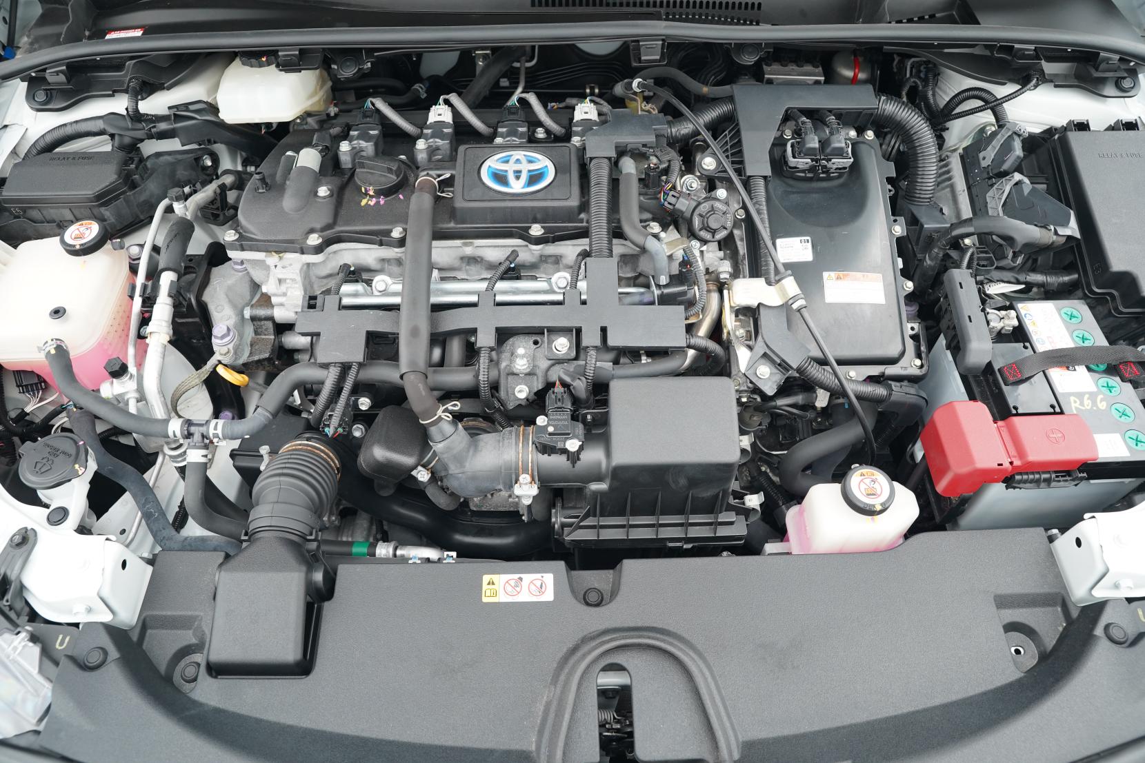 Toyota Corolla 1.8 TOURING HYBRID G-X
