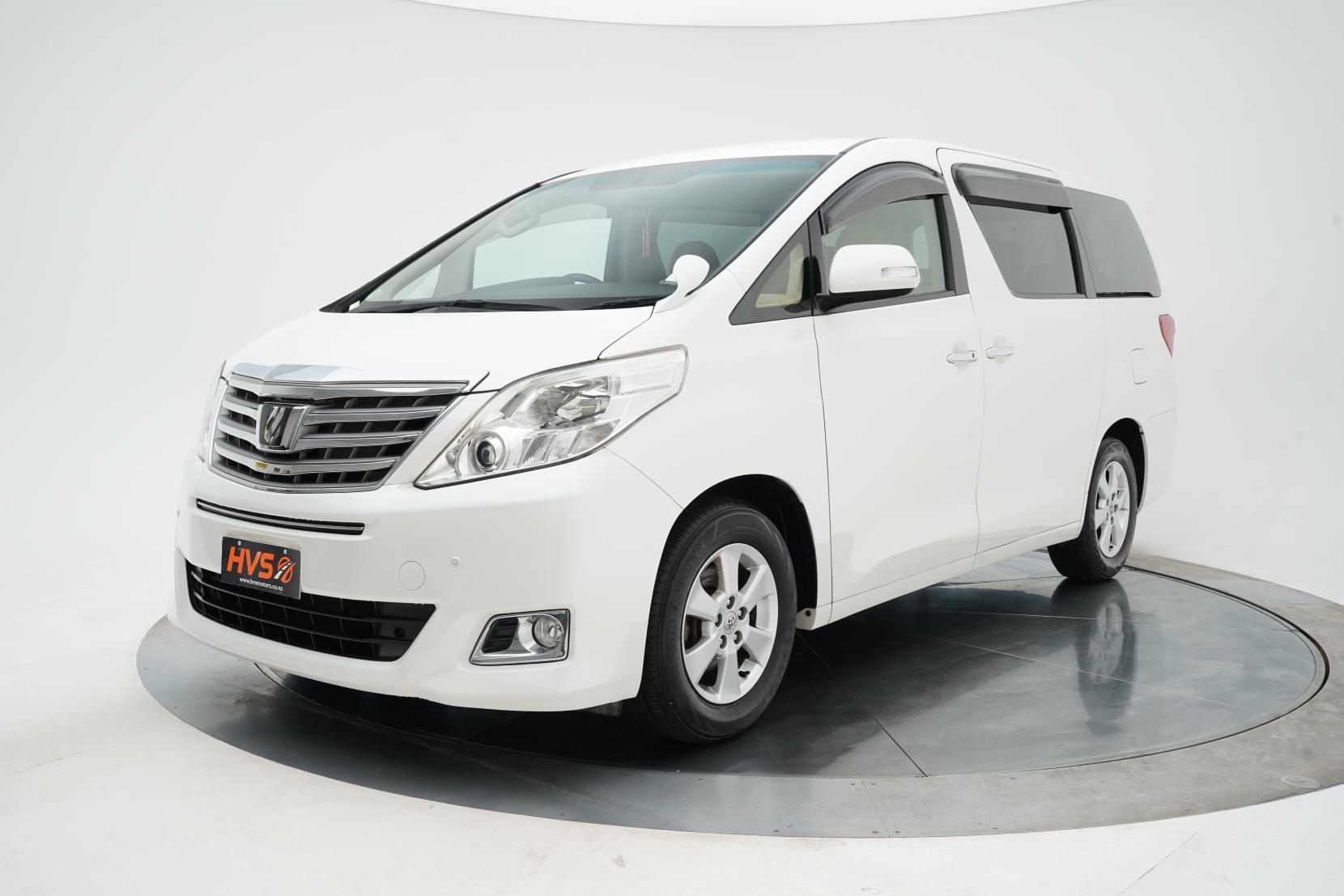 Toyota Alphard 2.4 240X 8 Seater