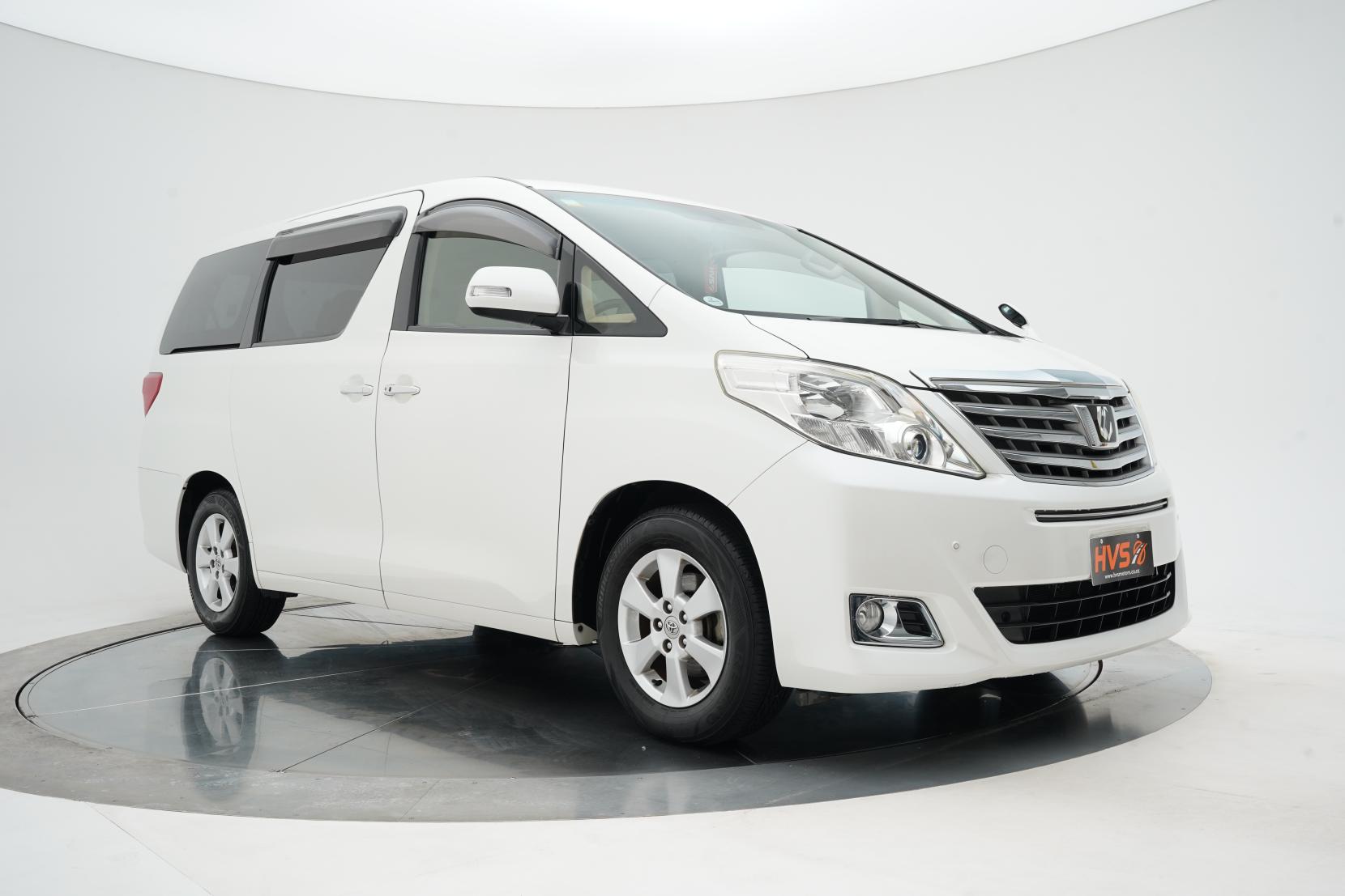 Toyota Alphard 2.4 240X 8 Seater
