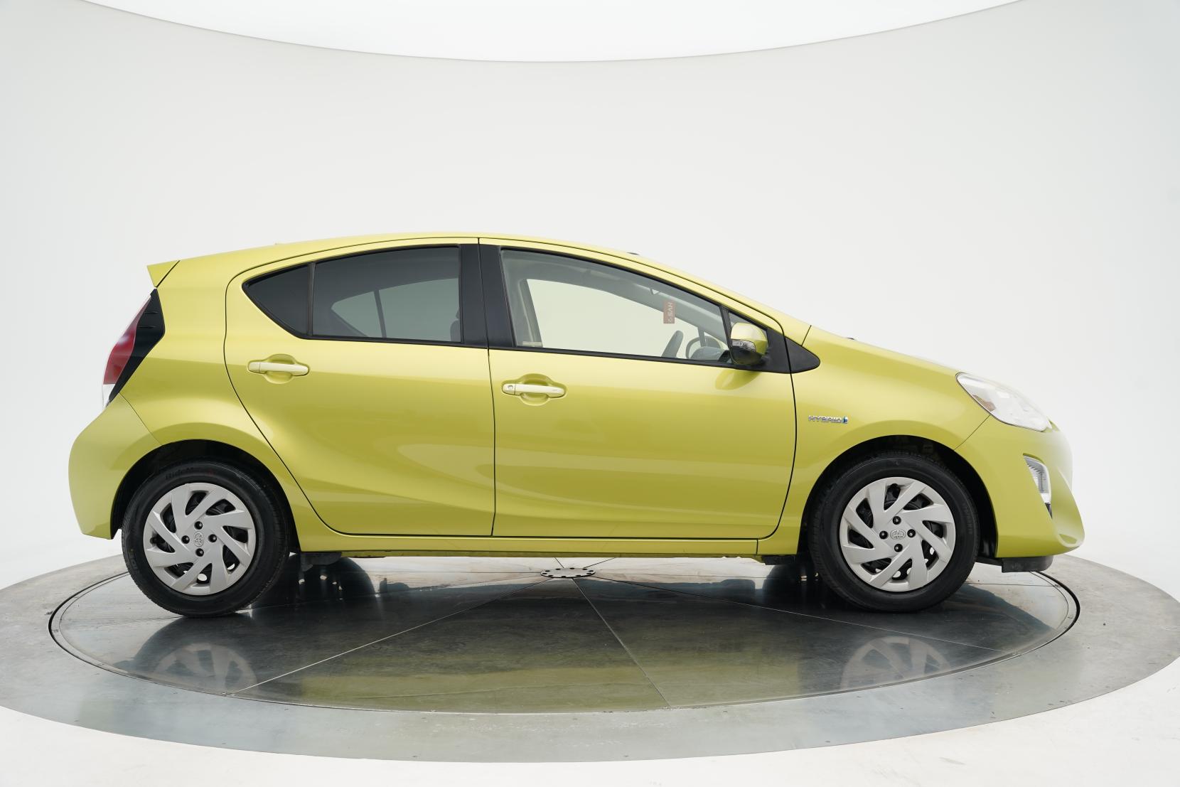 Toyota Aqua 1.5 S Facelift Push Start