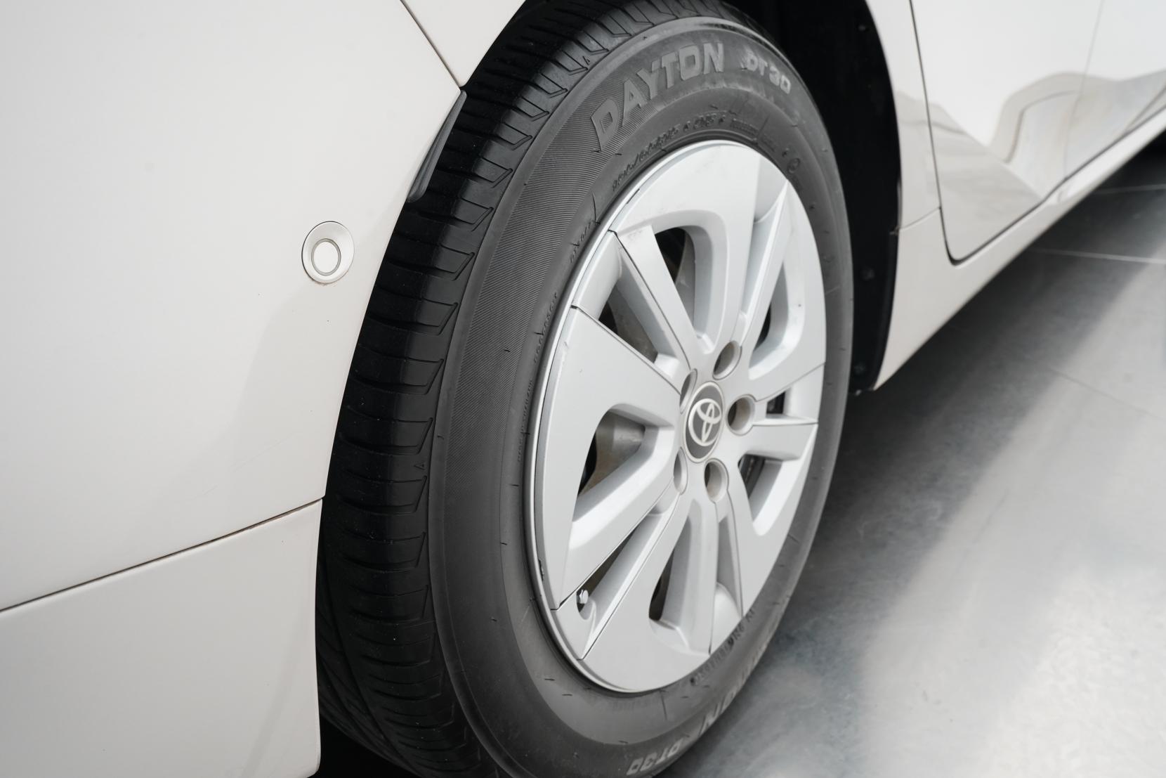 Toyota Prius 1.8 S SAFETY PLUS