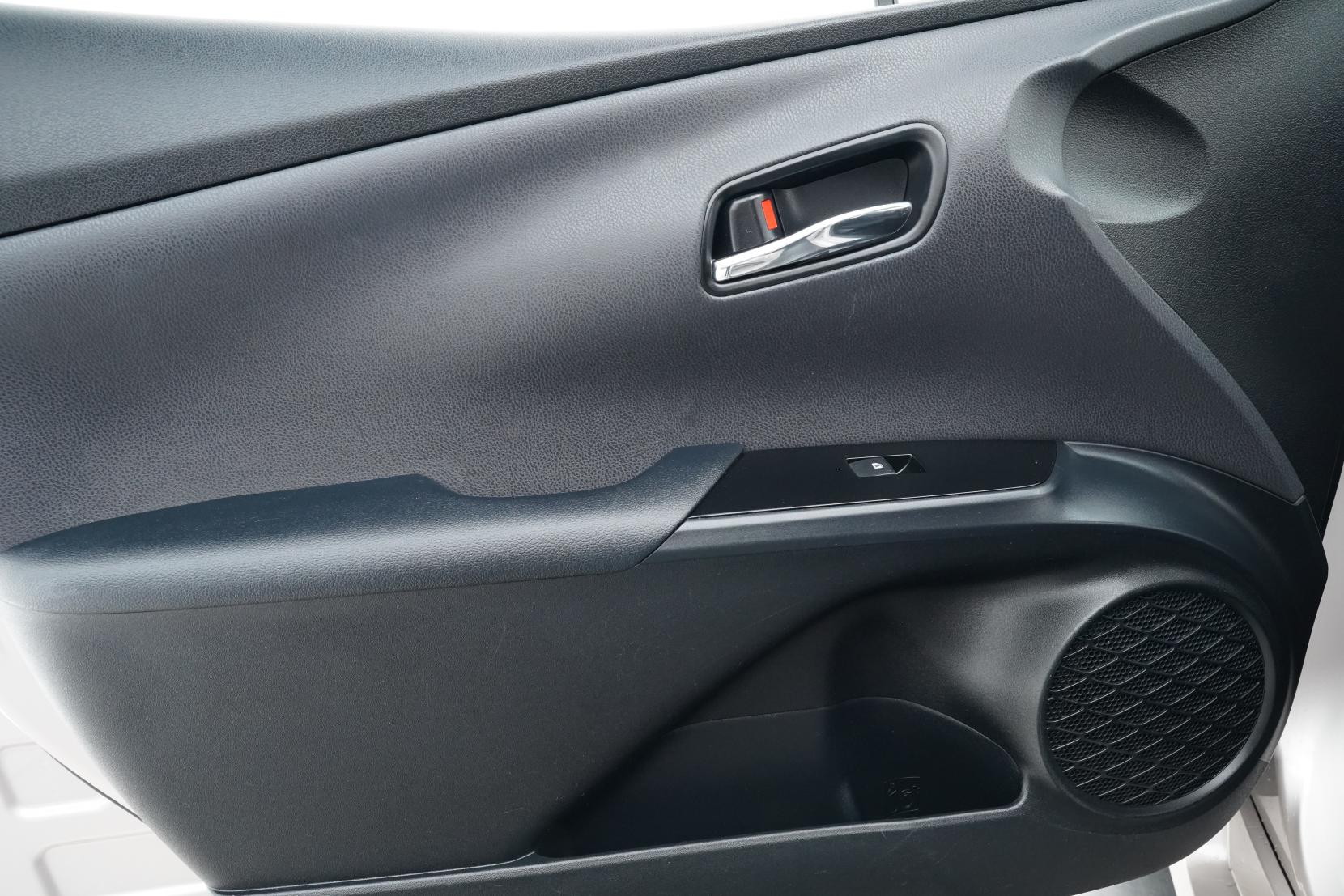 Toyota Prius 1.8 S SAFETY PLUS