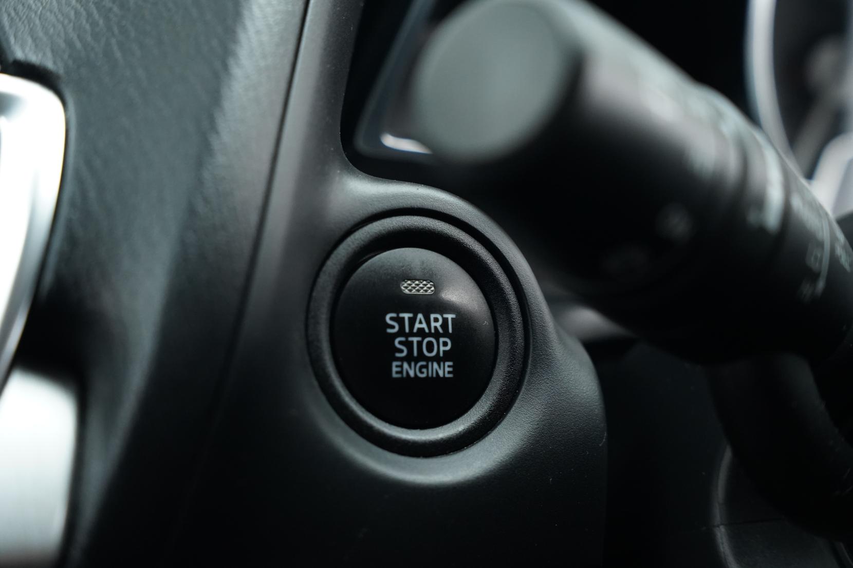 Mazda Axela 2.0 20S Touring