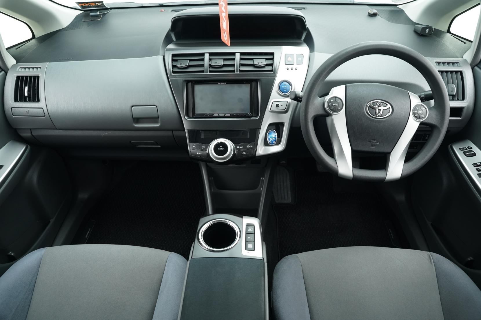 Toyota Prius 1.8 ALPHA S L SMART
