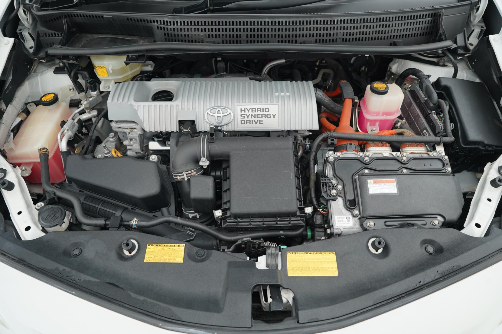 Toyota Prius 1.8 ALPHA S L SMART
