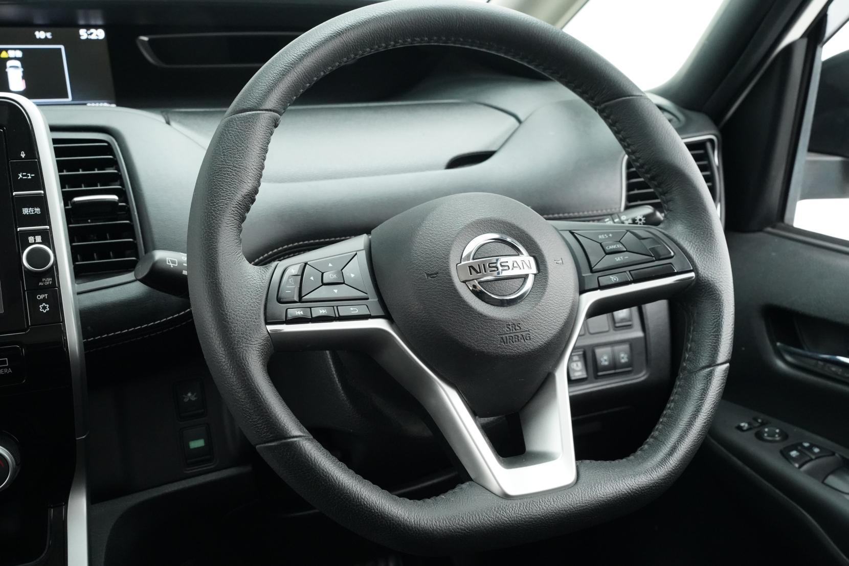 Nissan Serena (1991 – present) 2.0 Hybrid Highway Star V