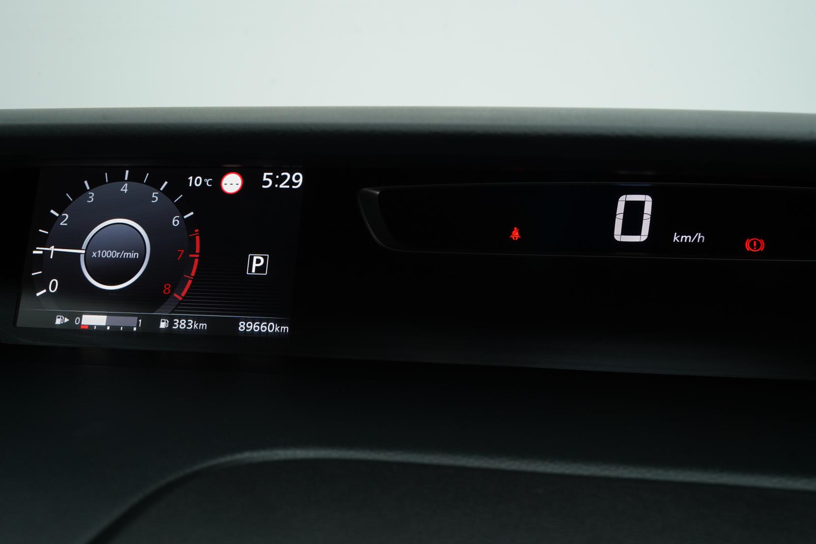 Nissan Serena (1991 – present) 2.0 Hybrid Highway Star V