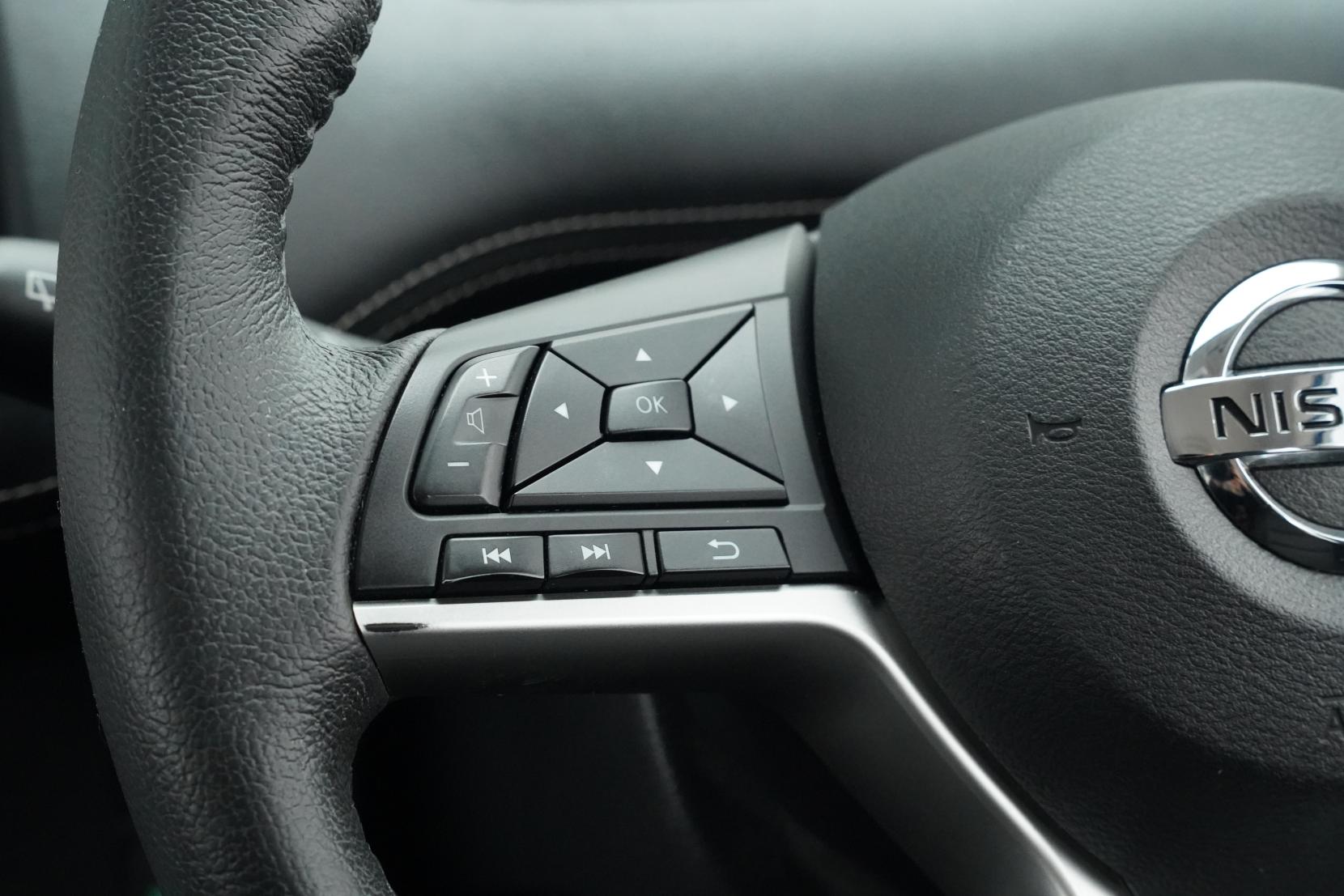 Nissan Serena (1991 – present) 2.0 Hybrid Highway Star V